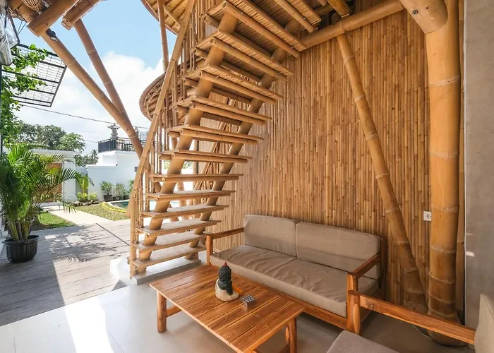 Golden Bamboo Villa *